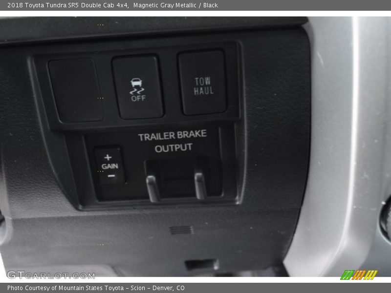 Magnetic Gray Metallic / Black 2018 Toyota Tundra SR5 Double Cab 4x4