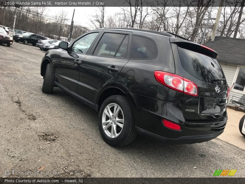 Harbor Gray Metallic / Gray 2010 Hyundai Santa Fe SE