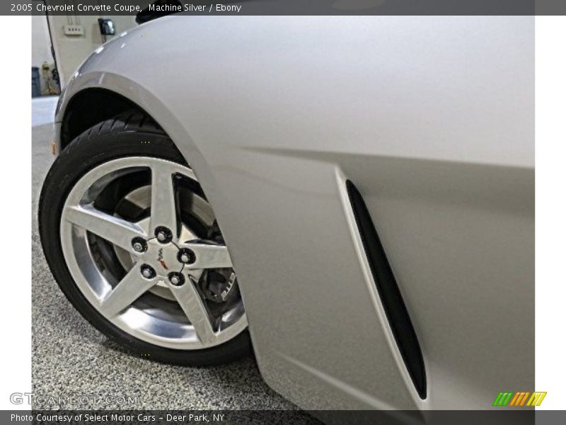 Machine Silver / Ebony 2005 Chevrolet Corvette Coupe