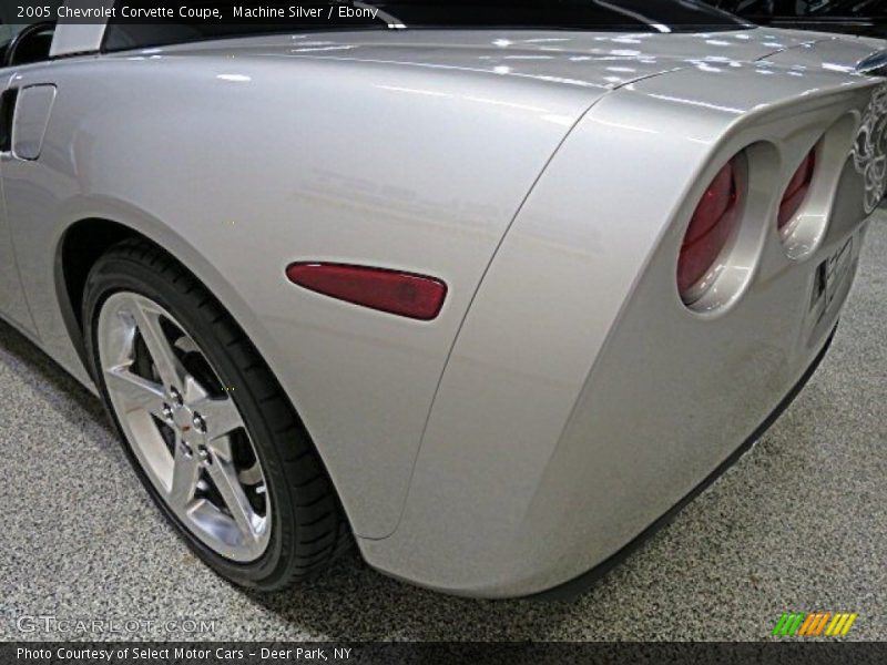 Machine Silver / Ebony 2005 Chevrolet Corvette Coupe