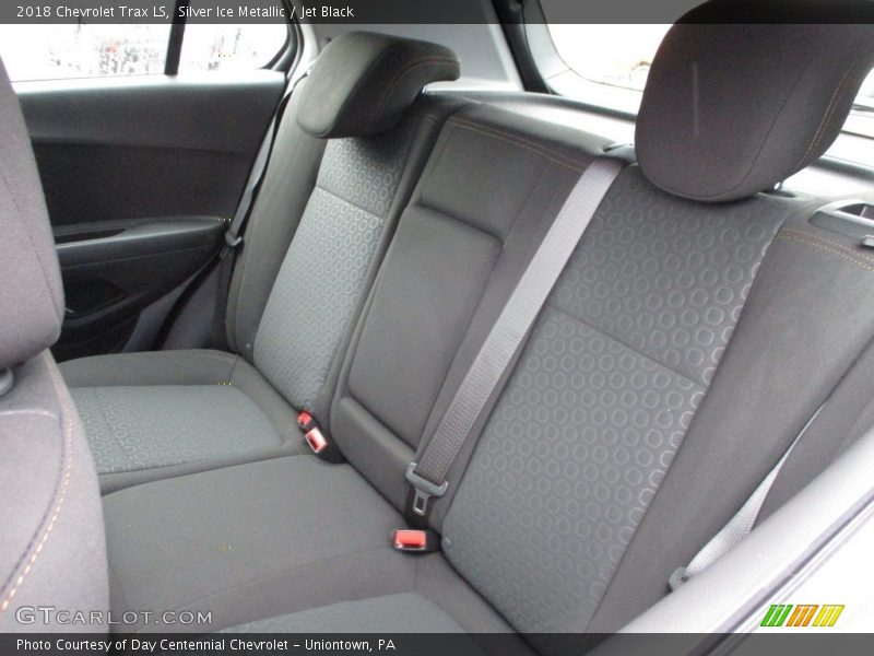 Silver Ice Metallic / Jet Black 2018 Chevrolet Trax LS