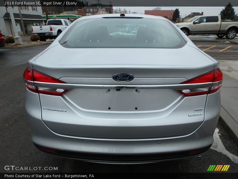 Ingot Silver / Ebony 2018 Ford Fusion SE