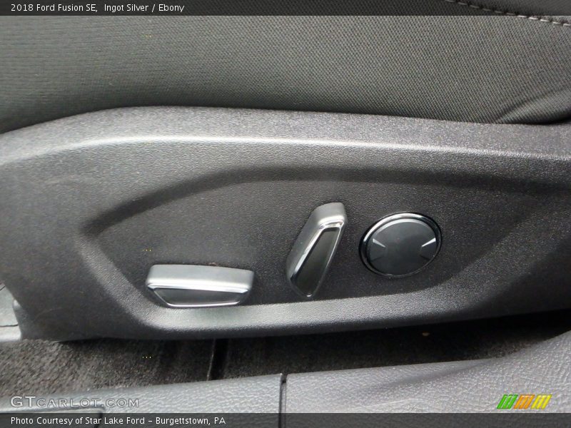Ingot Silver / Ebony 2018 Ford Fusion SE