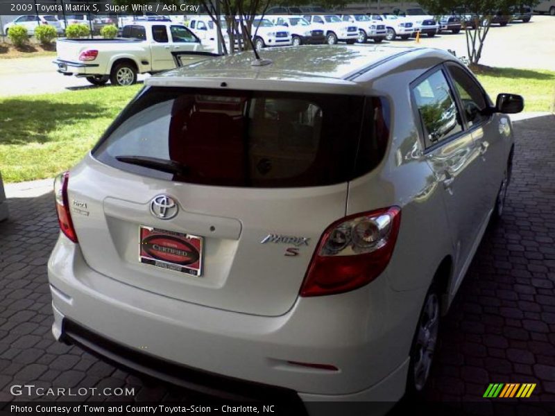 Super White / Ash Gray 2009 Toyota Matrix S
