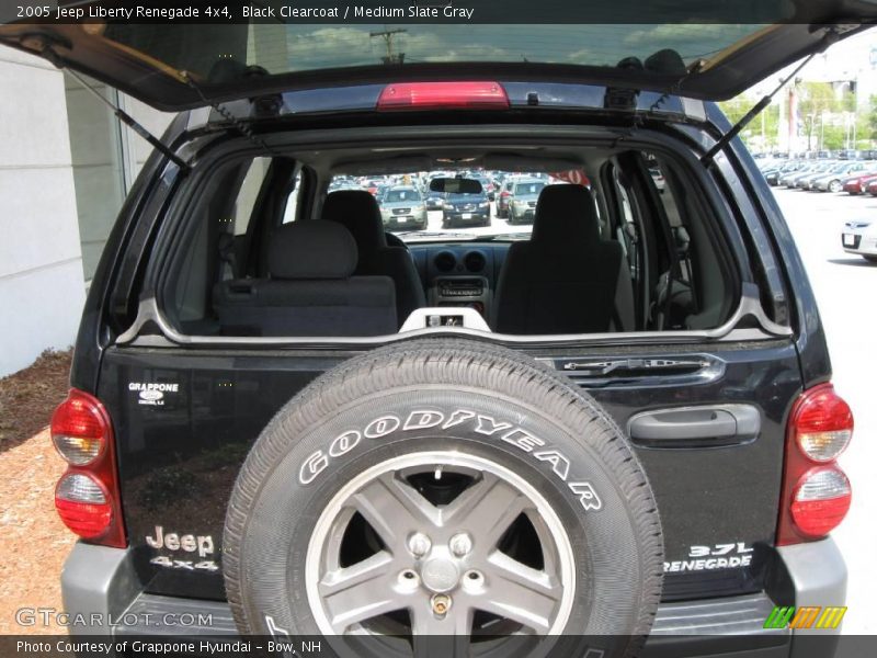 Black Clearcoat / Medium Slate Gray 2005 Jeep Liberty Renegade 4x4