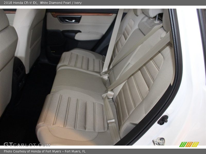 White Diamond Pearl / Ivory 2018 Honda CR-V EX