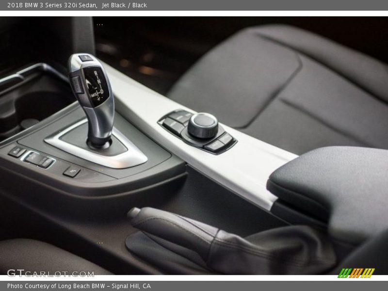Jet Black / Black 2018 BMW 3 Series 320i Sedan