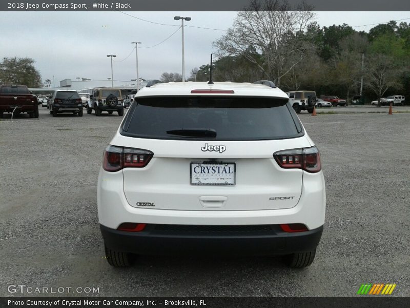 White / Black 2018 Jeep Compass Sport
