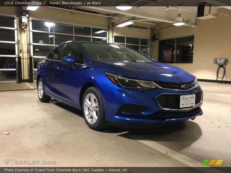 Kinetic Blue Metallic / Jet Black 2018 Chevrolet Cruze LT