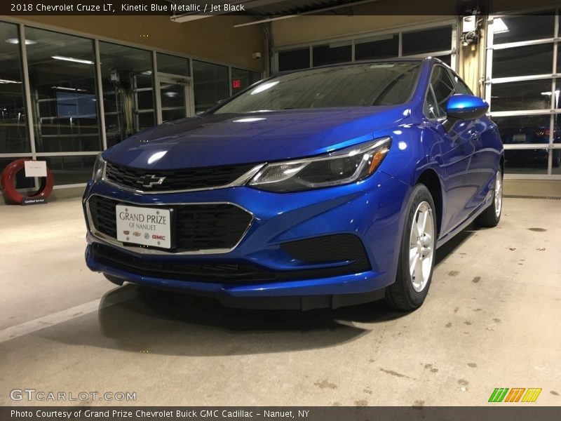 Kinetic Blue Metallic / Jet Black 2018 Chevrolet Cruze LT