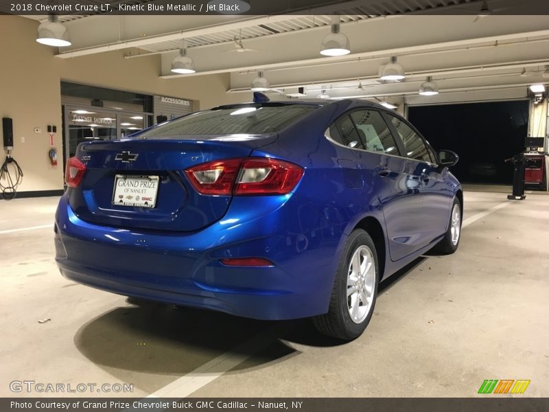 Kinetic Blue Metallic / Jet Black 2018 Chevrolet Cruze LT