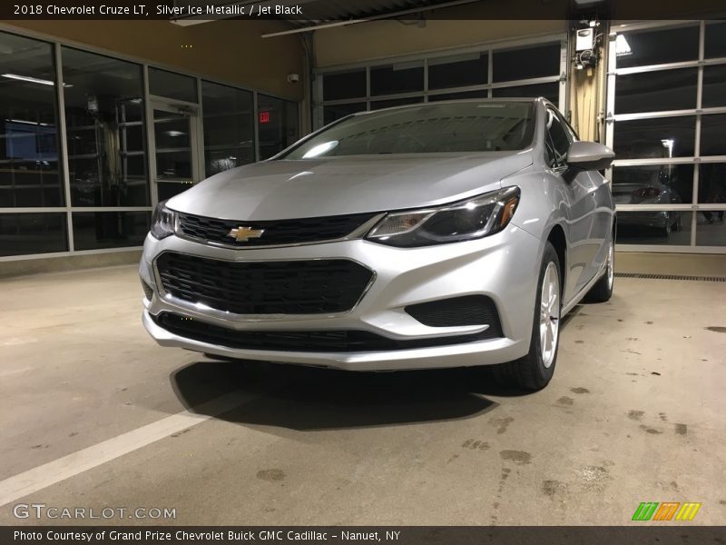 Silver Ice Metallic / Jet Black 2018 Chevrolet Cruze LT