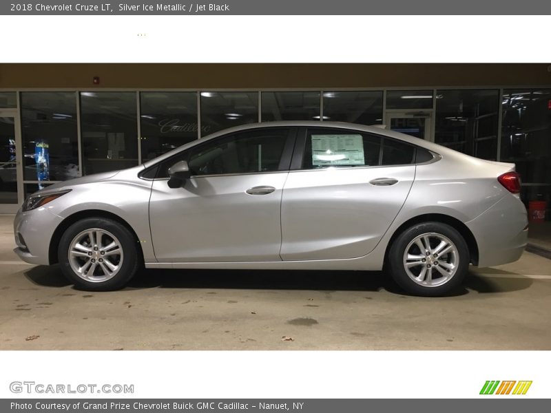 Silver Ice Metallic / Jet Black 2018 Chevrolet Cruze LT