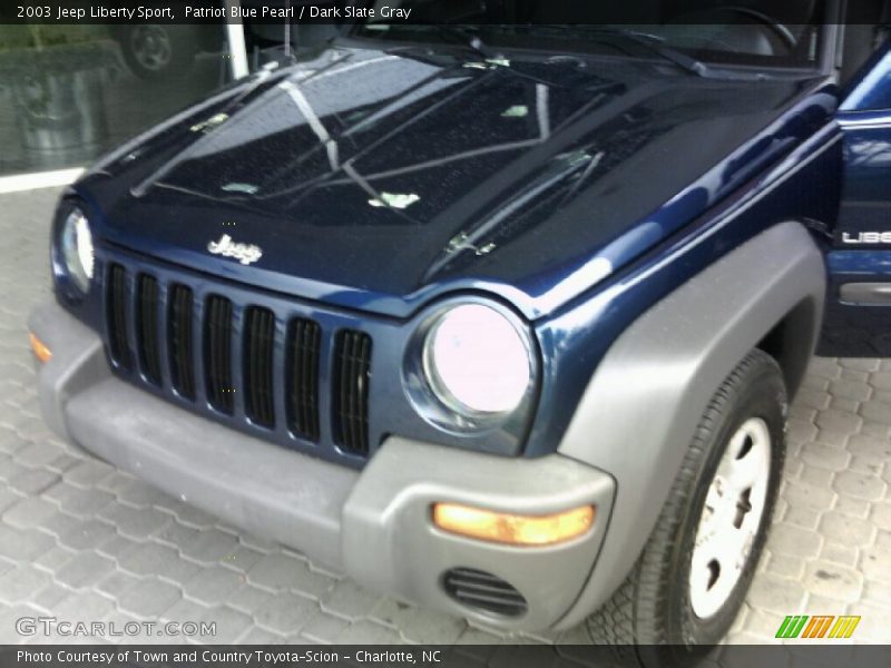 Patriot Blue Pearl / Dark Slate Gray 2003 Jeep Liberty Sport