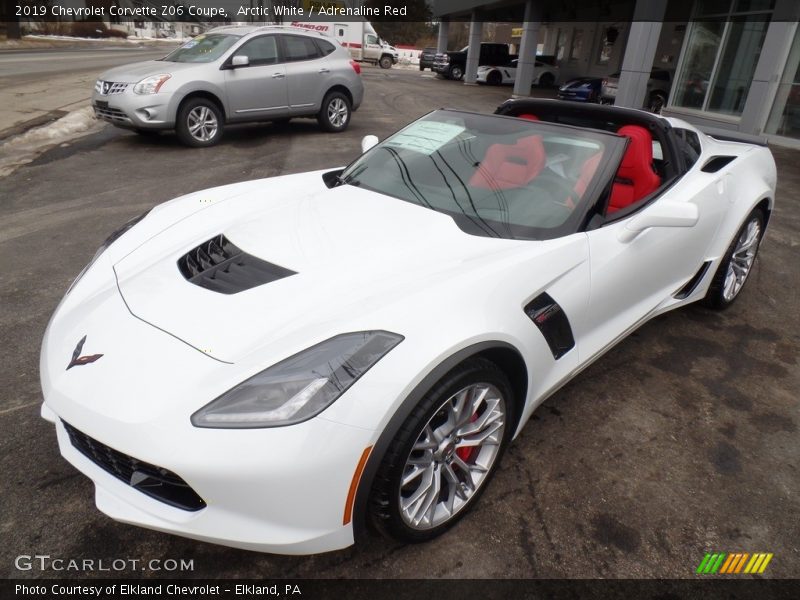 Arctic White / Adrenaline Red 2019 Chevrolet Corvette Z06 Coupe