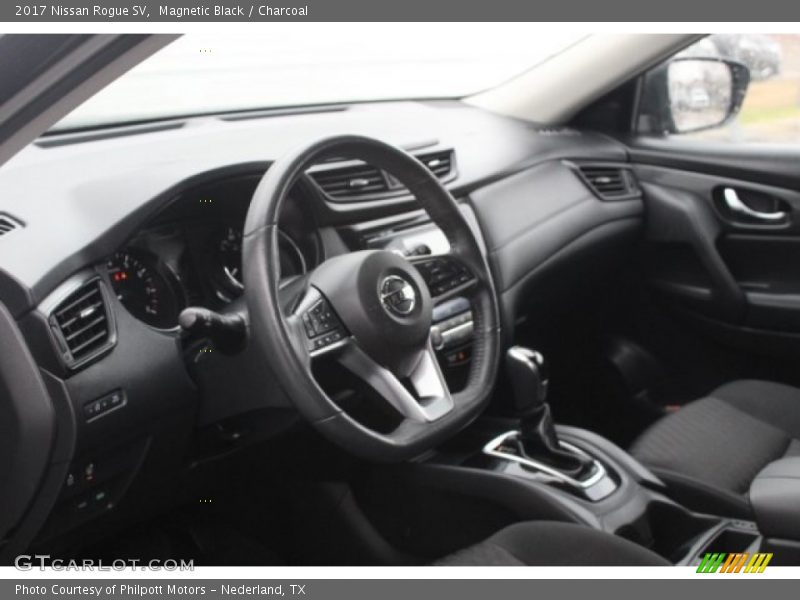 Magnetic Black / Charcoal 2017 Nissan Rogue SV