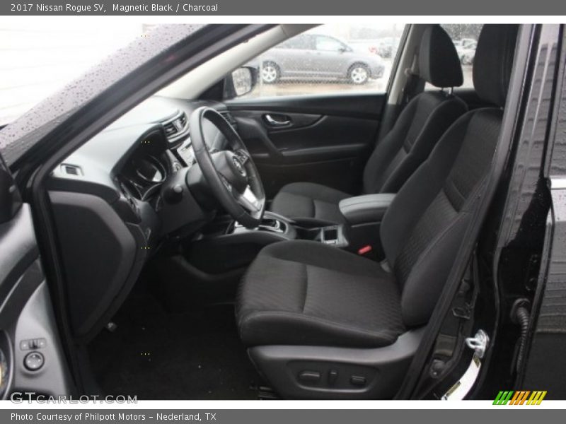 Magnetic Black / Charcoal 2017 Nissan Rogue SV