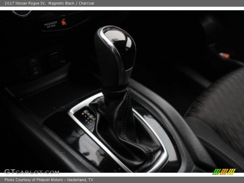 Magnetic Black / Charcoal 2017 Nissan Rogue SV