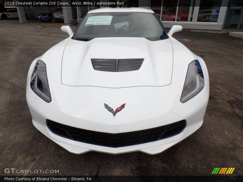 Arctic White / Adrenaline Red 2019 Chevrolet Corvette Z06 Coupe
