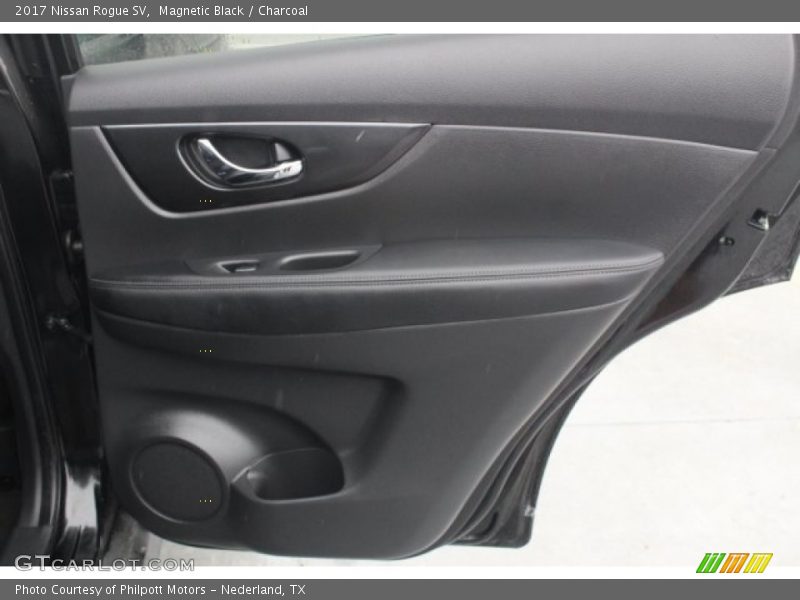 Magnetic Black / Charcoal 2017 Nissan Rogue SV