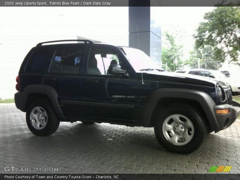 Patriot Blue Pearl / Dark Slate Gray 2003 Jeep Liberty Sport