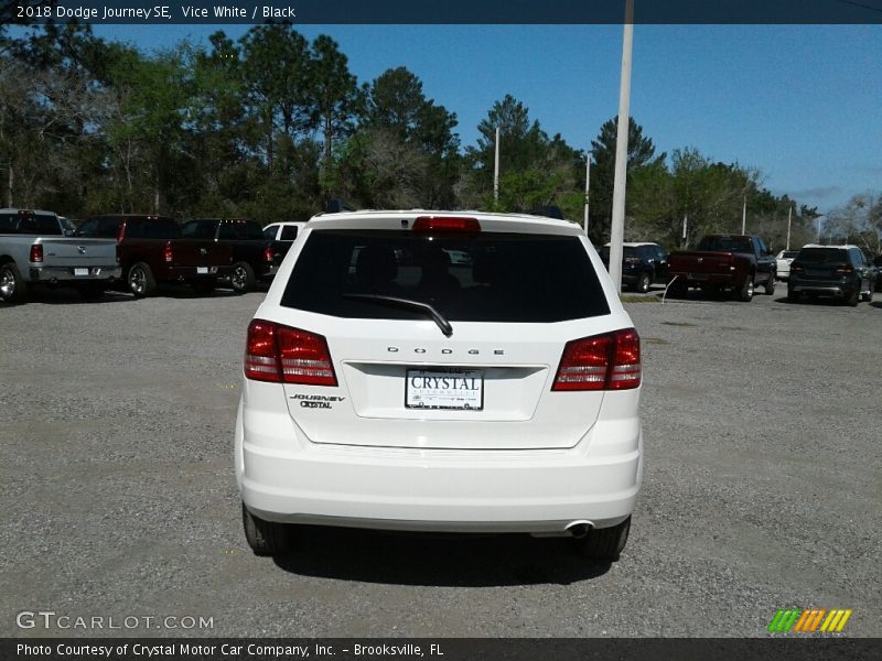 Vice White / Black 2018 Dodge Journey SE