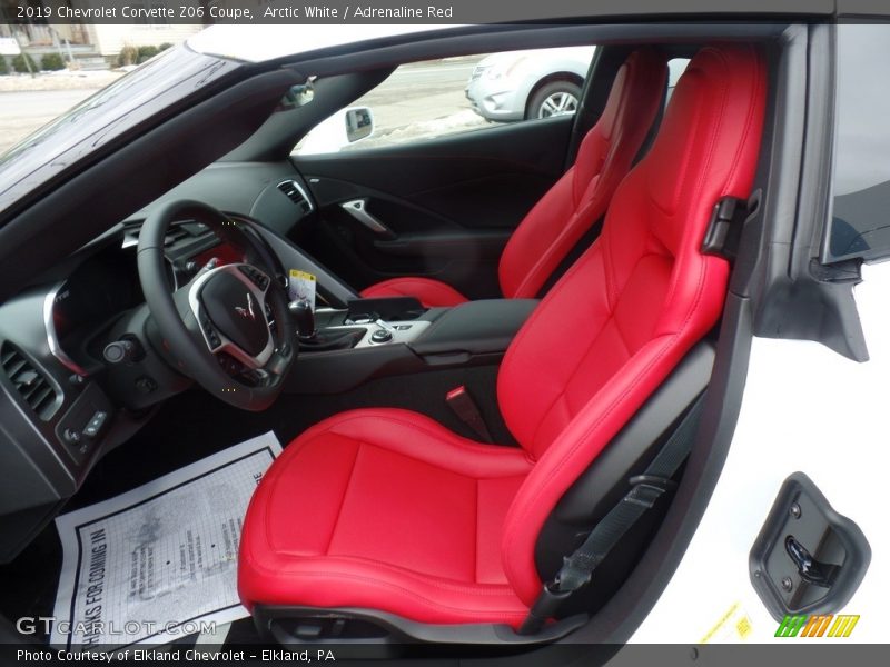 Arctic White / Adrenaline Red 2019 Chevrolet Corvette Z06 Coupe