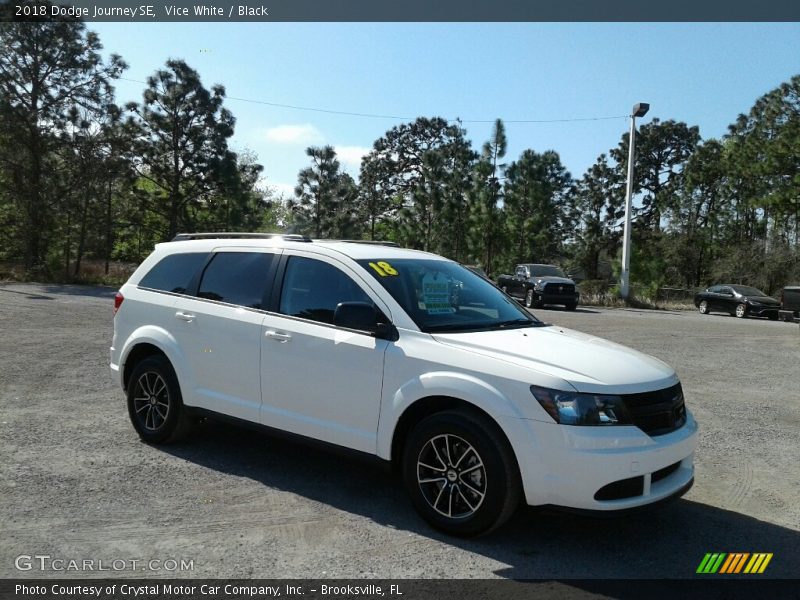 Vice White / Black 2018 Dodge Journey SE