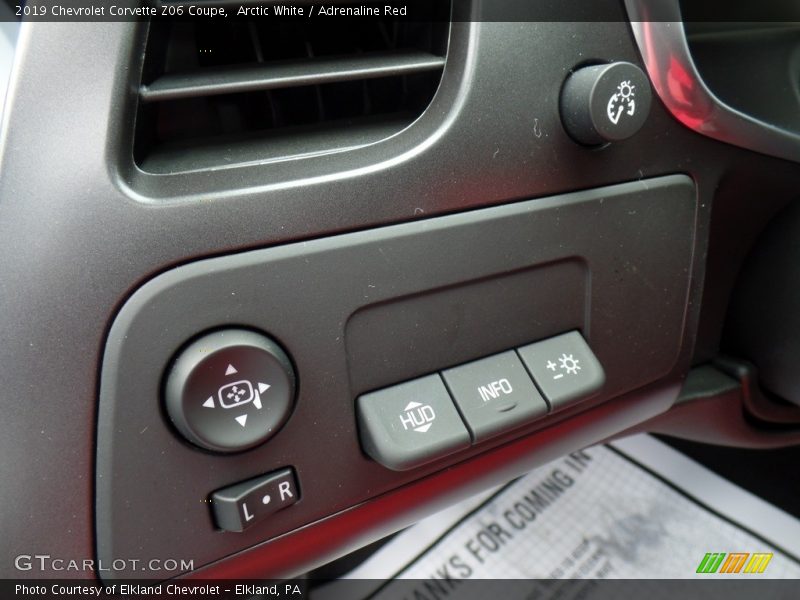 Arctic White / Adrenaline Red 2019 Chevrolet Corvette Z06 Coupe
