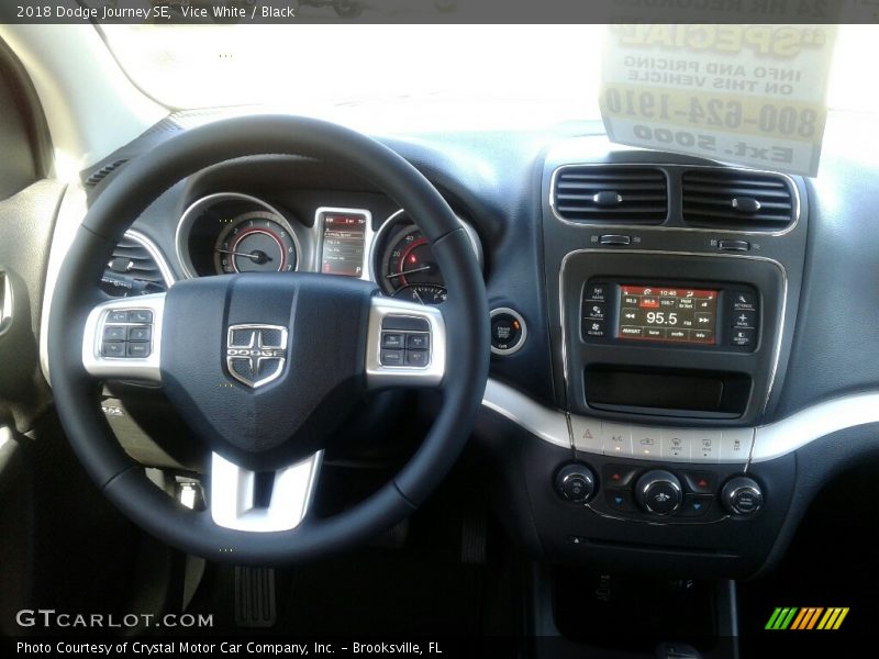 Vice White / Black 2018 Dodge Journey SE