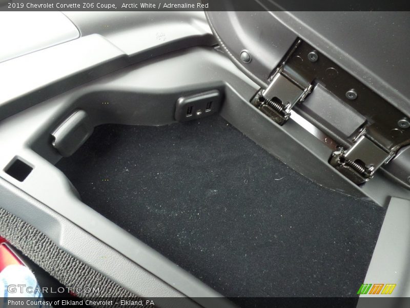 Arctic White / Adrenaline Red 2019 Chevrolet Corvette Z06 Coupe