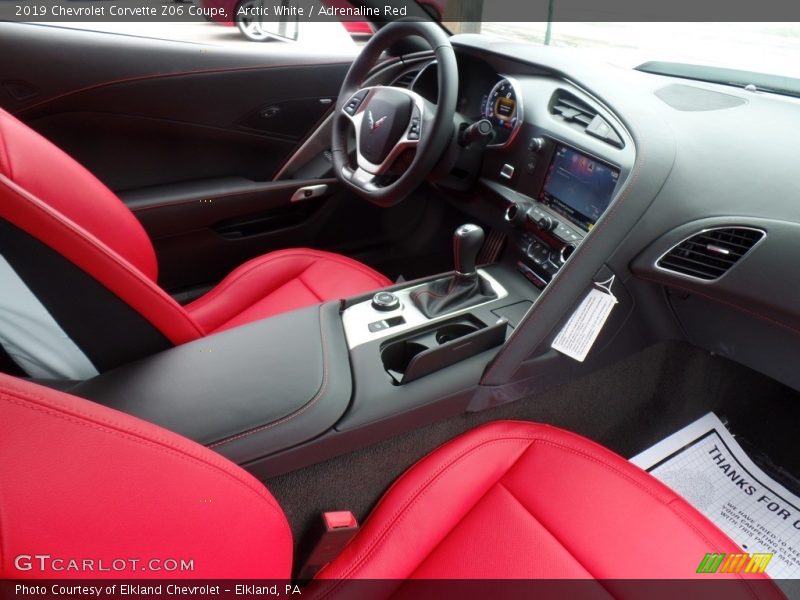 Arctic White / Adrenaline Red 2019 Chevrolet Corvette Z06 Coupe