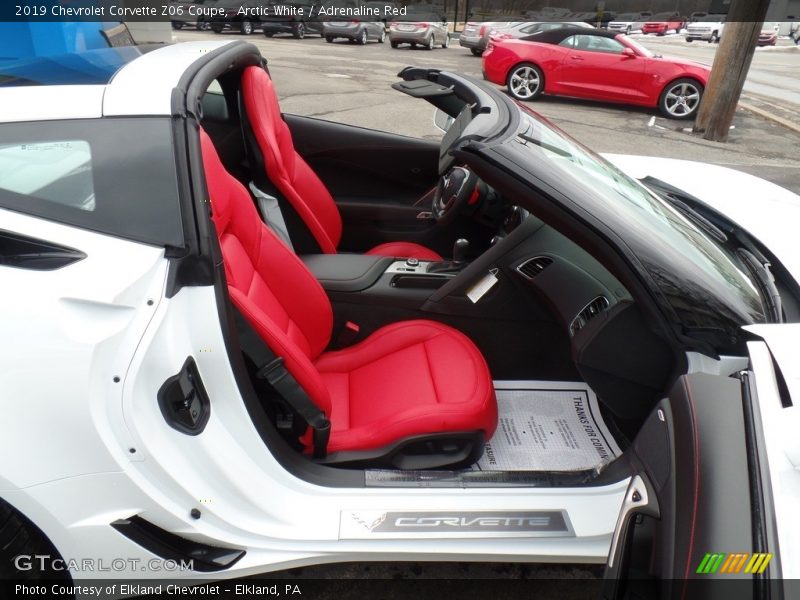 Arctic White / Adrenaline Red 2019 Chevrolet Corvette Z06 Coupe