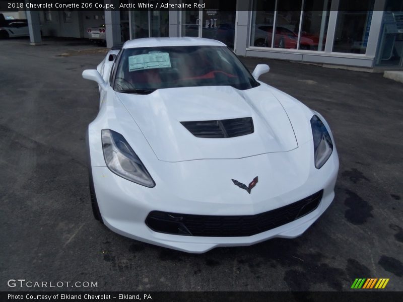 Arctic White / Adrenaline Red 2018 Chevrolet Corvette Z06 Coupe