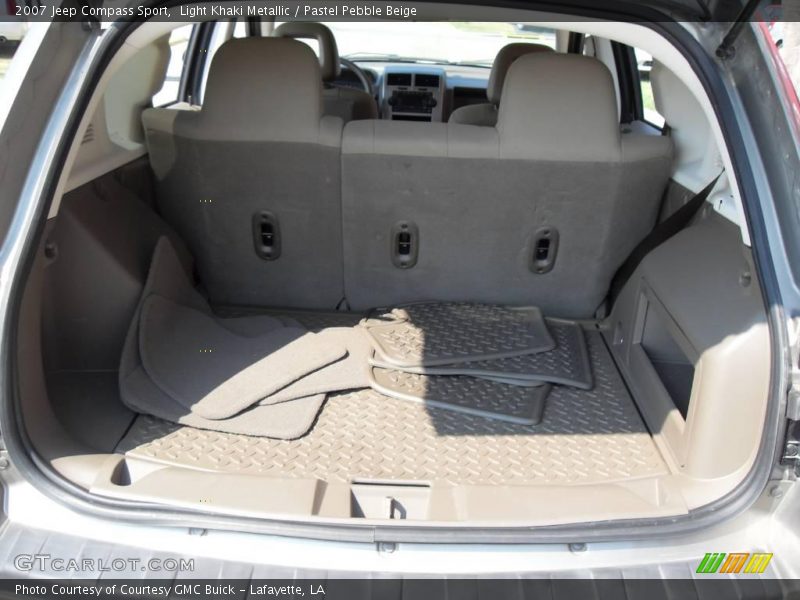Light Khaki Metallic / Pastel Pebble Beige 2007 Jeep Compass Sport
