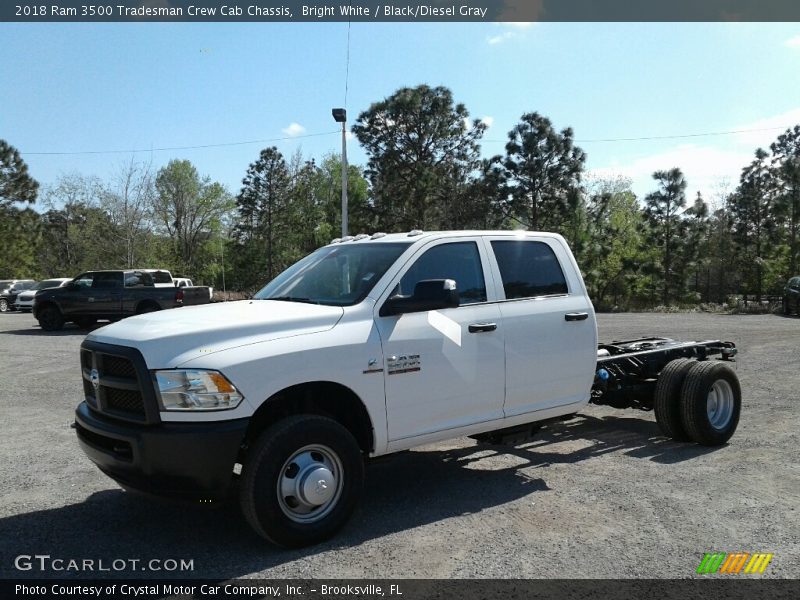 Bright White / Black/Diesel Gray 2018 Ram 3500 Tradesman Crew Cab Chassis