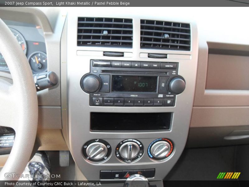 Light Khaki Metallic / Pastel Pebble Beige 2007 Jeep Compass Sport