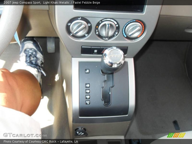 Light Khaki Metallic / Pastel Pebble Beige 2007 Jeep Compass Sport