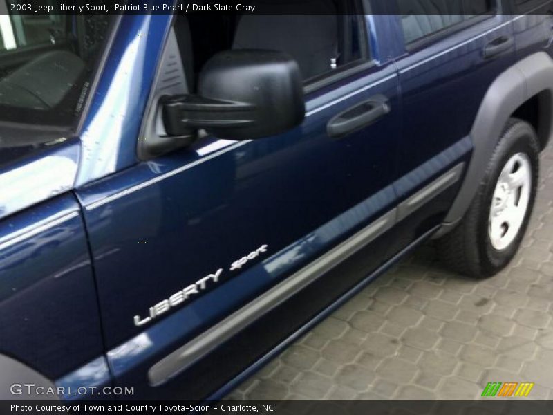 Patriot Blue Pearl / Dark Slate Gray 2003 Jeep Liberty Sport