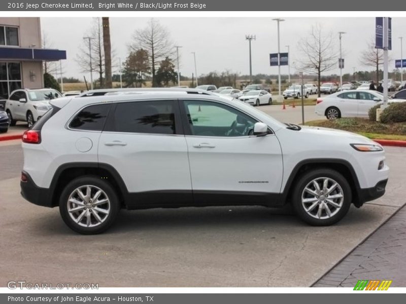 Bright White / Black/Light Frost Beige 2016 Jeep Cherokee Limited