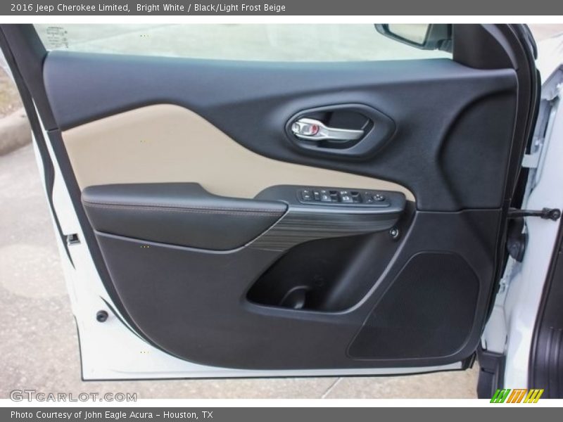 Bright White / Black/Light Frost Beige 2016 Jeep Cherokee Limited