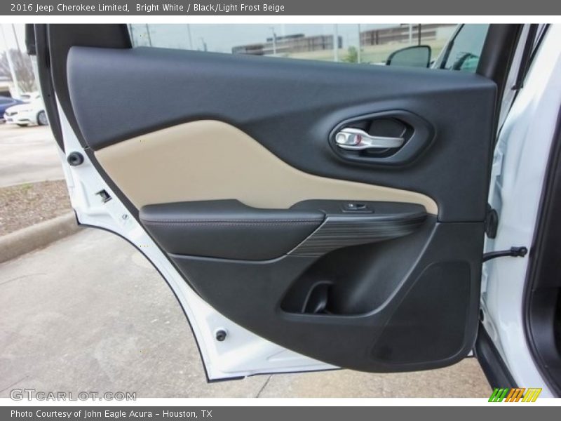 Bright White / Black/Light Frost Beige 2016 Jeep Cherokee Limited