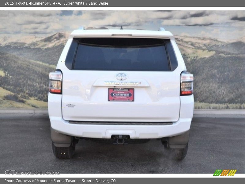 Super White / Sand Beige 2015 Toyota 4Runner SR5 4x4