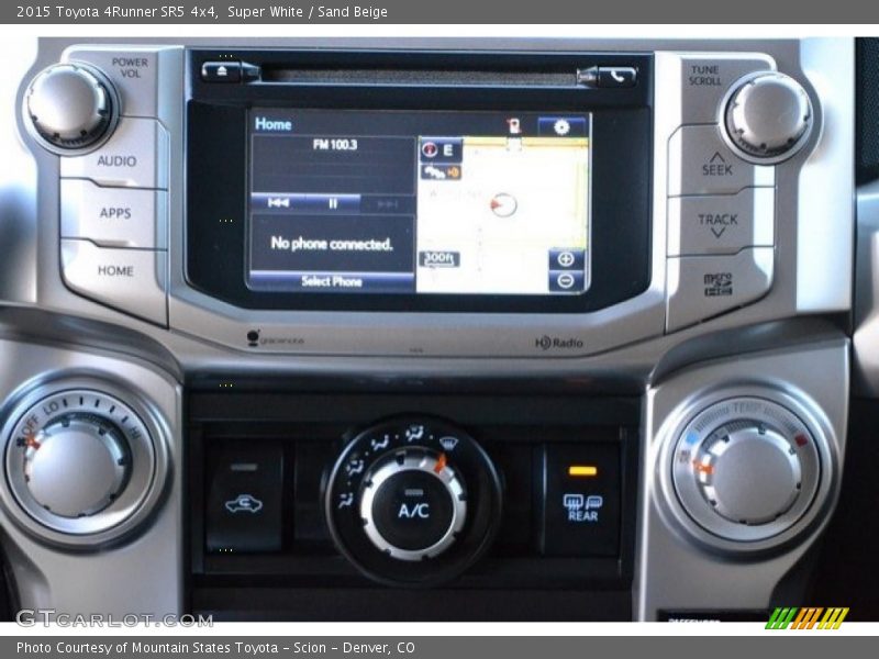 Super White / Sand Beige 2015 Toyota 4Runner SR5 4x4