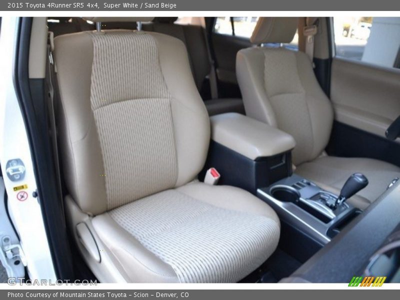 Super White / Sand Beige 2015 Toyota 4Runner SR5 4x4