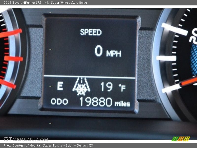 Super White / Sand Beige 2015 Toyota 4Runner SR5 4x4