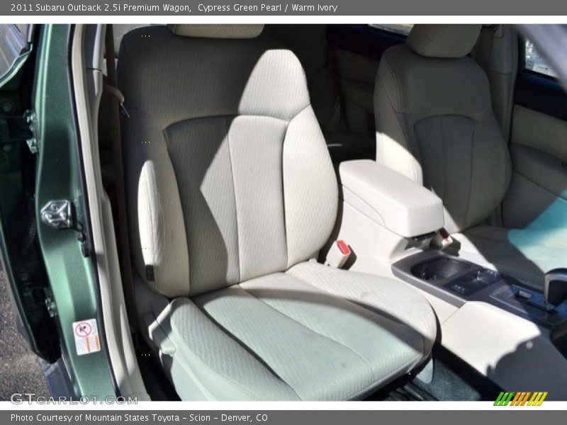 Cypress Green Pearl / Warm Ivory 2011 Subaru Outback 2.5i Premium Wagon