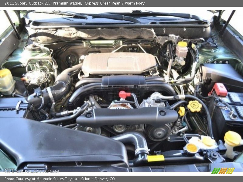 Cypress Green Pearl / Warm Ivory 2011 Subaru Outback 2.5i Premium Wagon