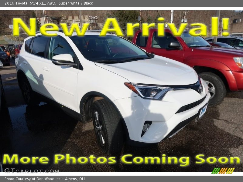 Super White / Black 2016 Toyota RAV4 XLE AWD