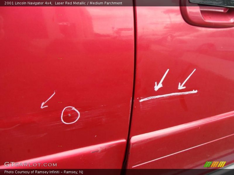 Laser Red Metallic / Medium Parchment 2001 Lincoln Navigator 4x4